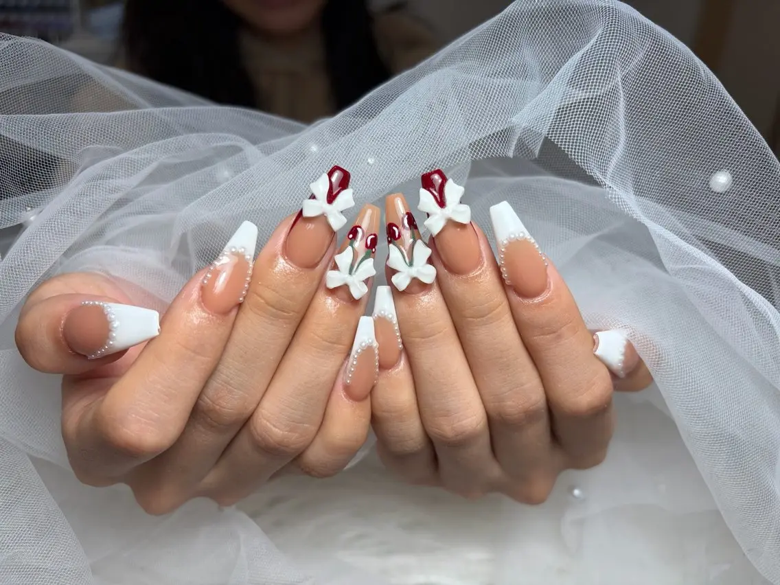ネイル アートネイル 長さ出し ジェルネイル 韓国ネイル マグネットネイル ハンドネイル Cloudy Chan Nailのネイルデザイン