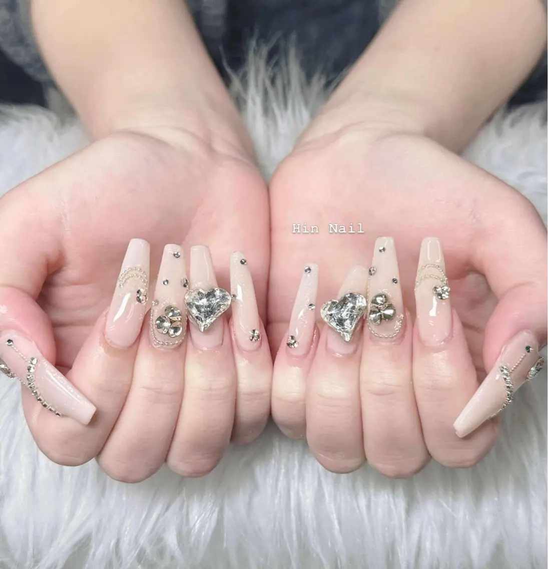 ネイル ハンドネイル HIN NAILのネイルデザイン