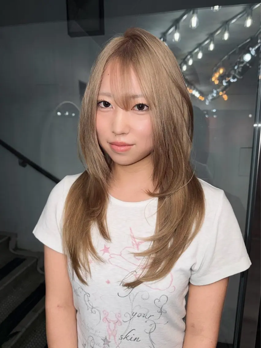 ロング ヘアカラー トリートメント Mikoto /透明感/ブリーチのヘアスタイル