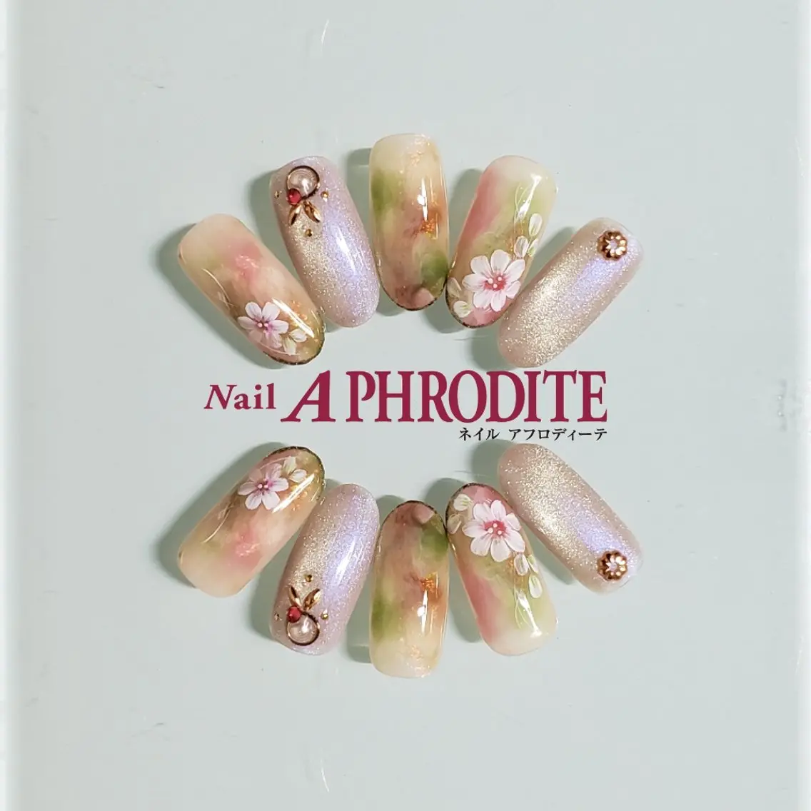 ネイル ジェルネイル ニュアンスネイル スカルプネイル ソフトジェル ネイルチップ ハンドネイル Nail Aphroditeのネイルデザイン