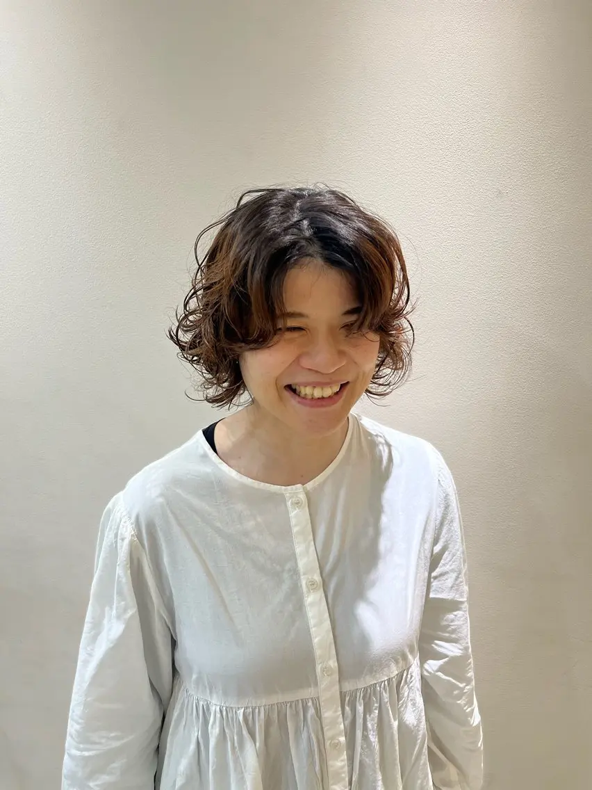 ショート パーマ ショートヘア 新開 夏菜のヘアスタイル