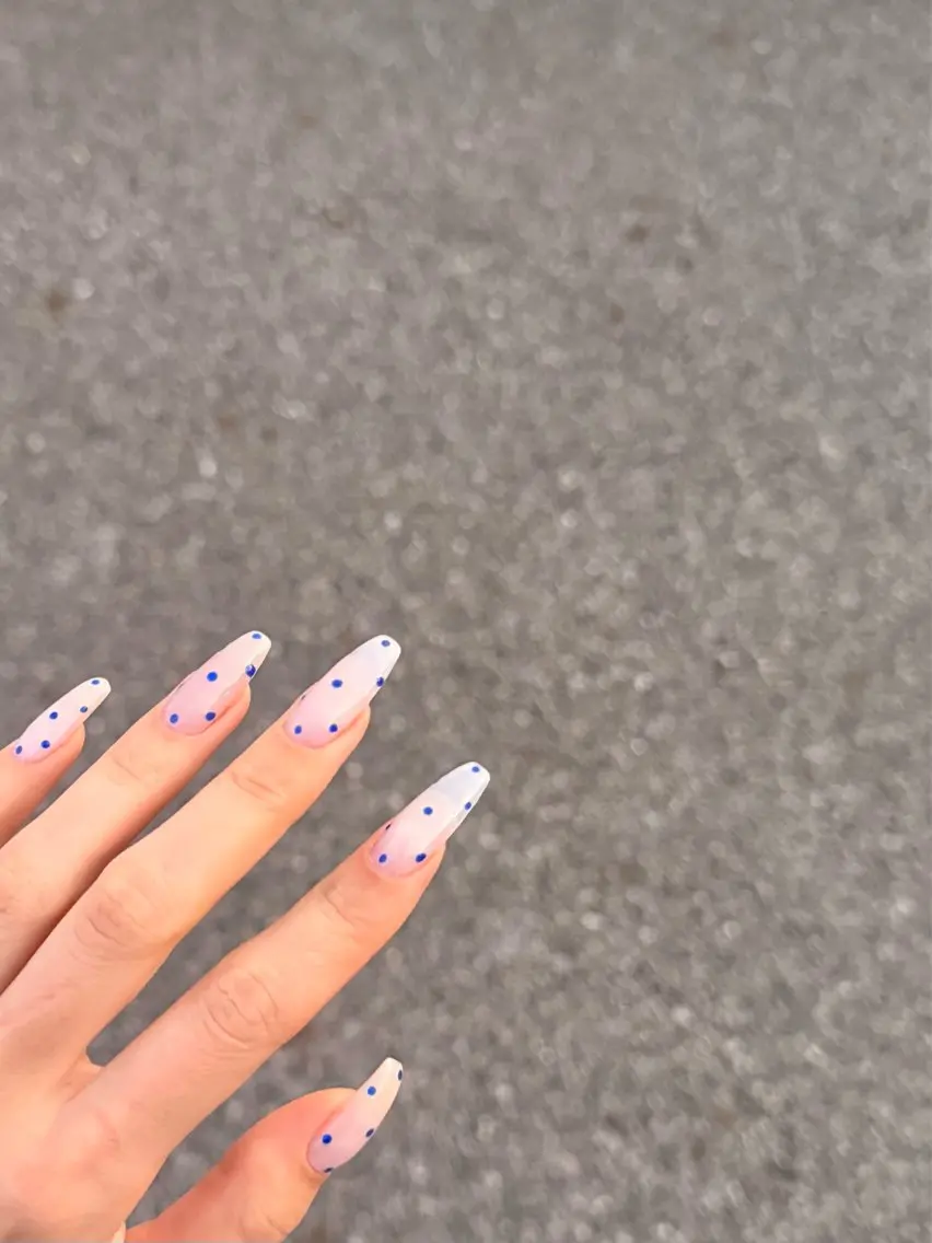 ネイル アートネイル ドット ハンドネイル tiare ayaのネイルデザイン