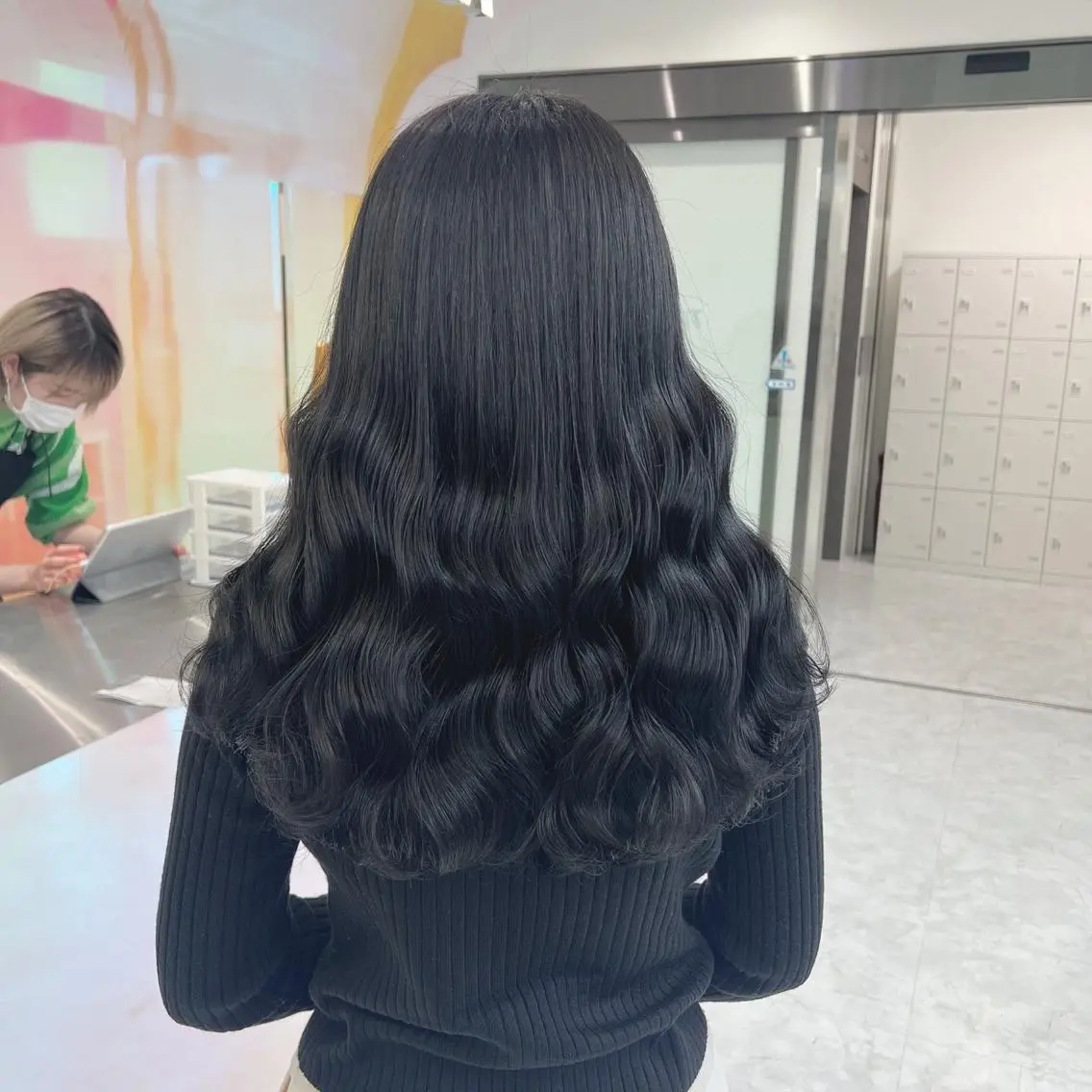 セミロング カラー レイヤー×透明感カラ ーHAYATOのヘアスタイル