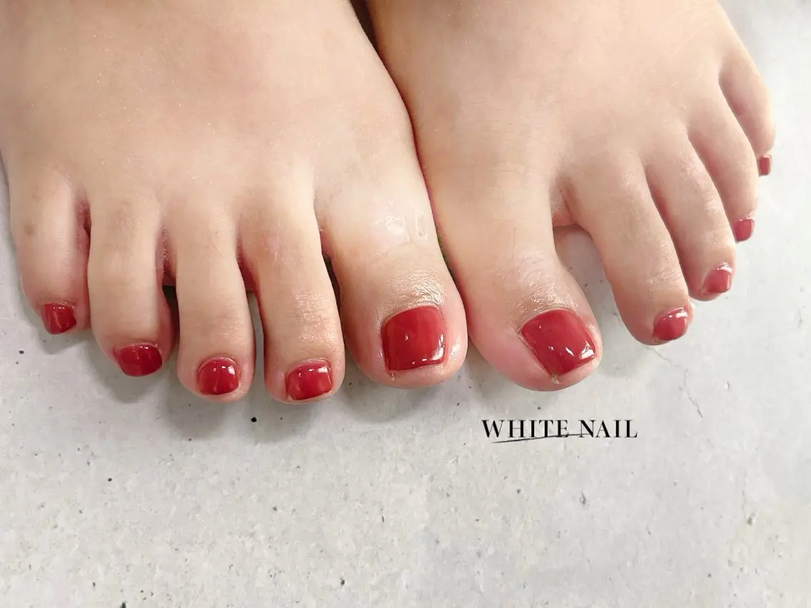 ネイル ワンカラーネイル フットネイル WHITE NAIL ホワイトネイルのネイルデザイン