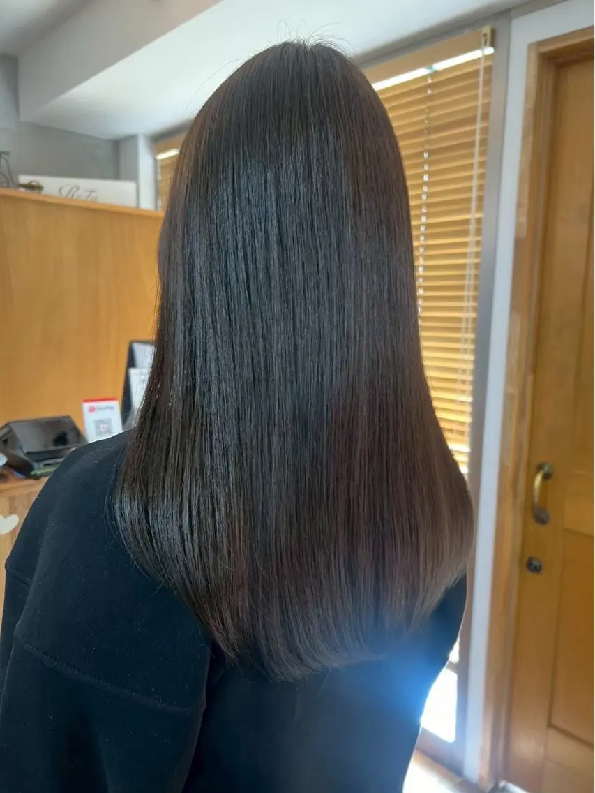 ロング 加藤 ことみのヘアスタイル
