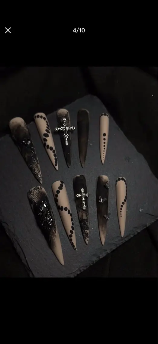 ネイル Sunny nail メナのネイルデザイン