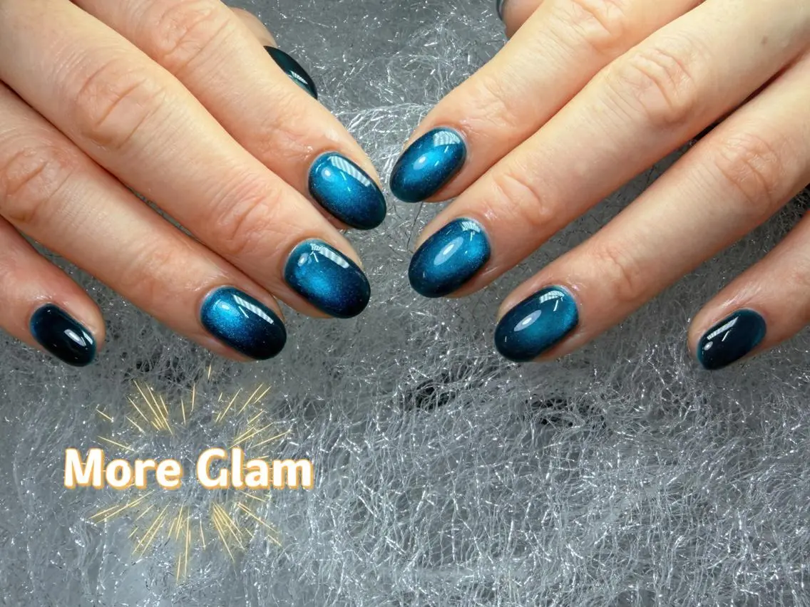 ネイル 長さ出し フットネイル フレンチネイル ジェルネイル ガラスフレンチ More Glam 池袋東口店のネイルデザイン