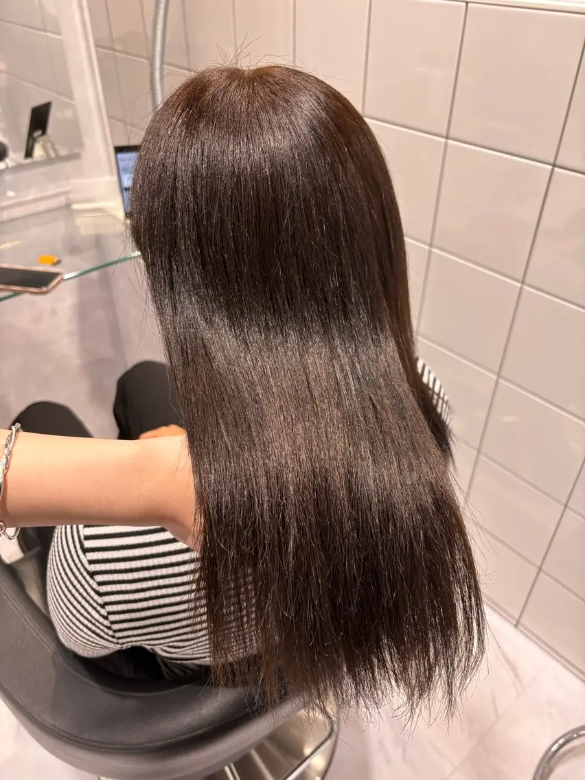 セミロング カラー 表参道♡暗髪♡ 艶カラー♡アユミのヘアスタイル