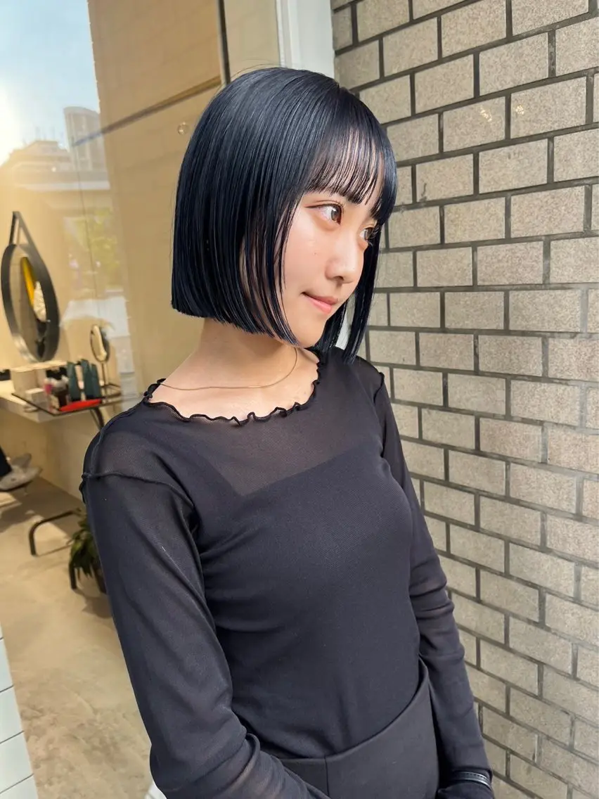 カラー 安食 友哉のヘアスタイル