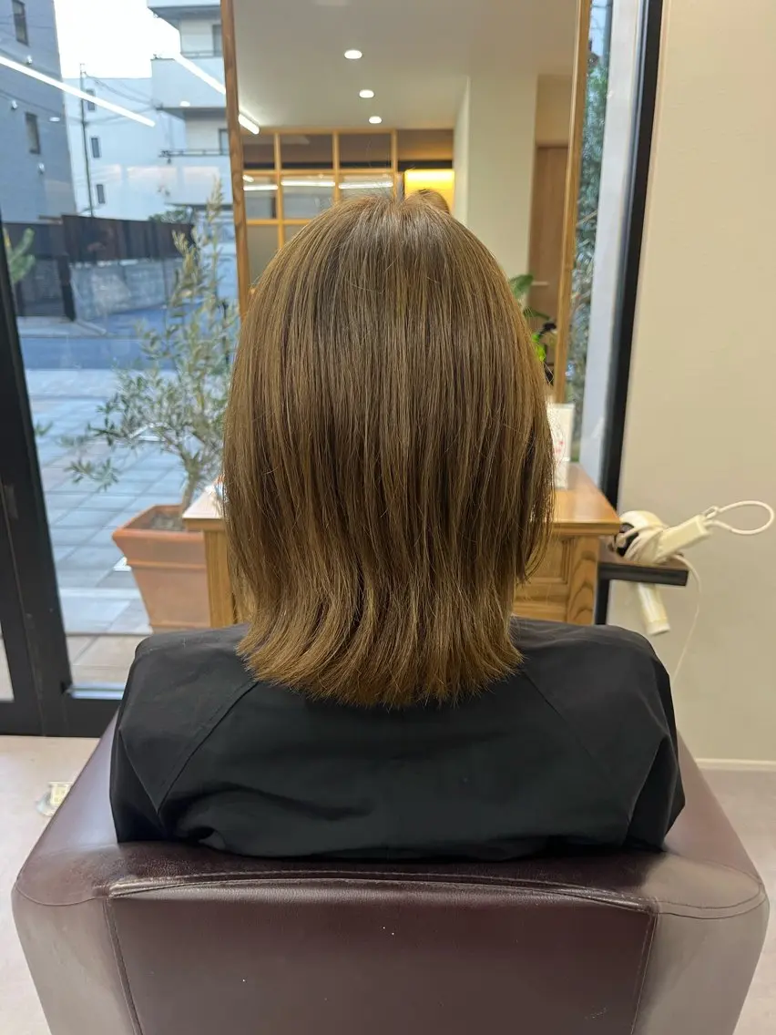 ミディアム カラー ブラウンカラー オリーブブラウン 【成増Serein】 中俣 愛梨のヘアスタイル