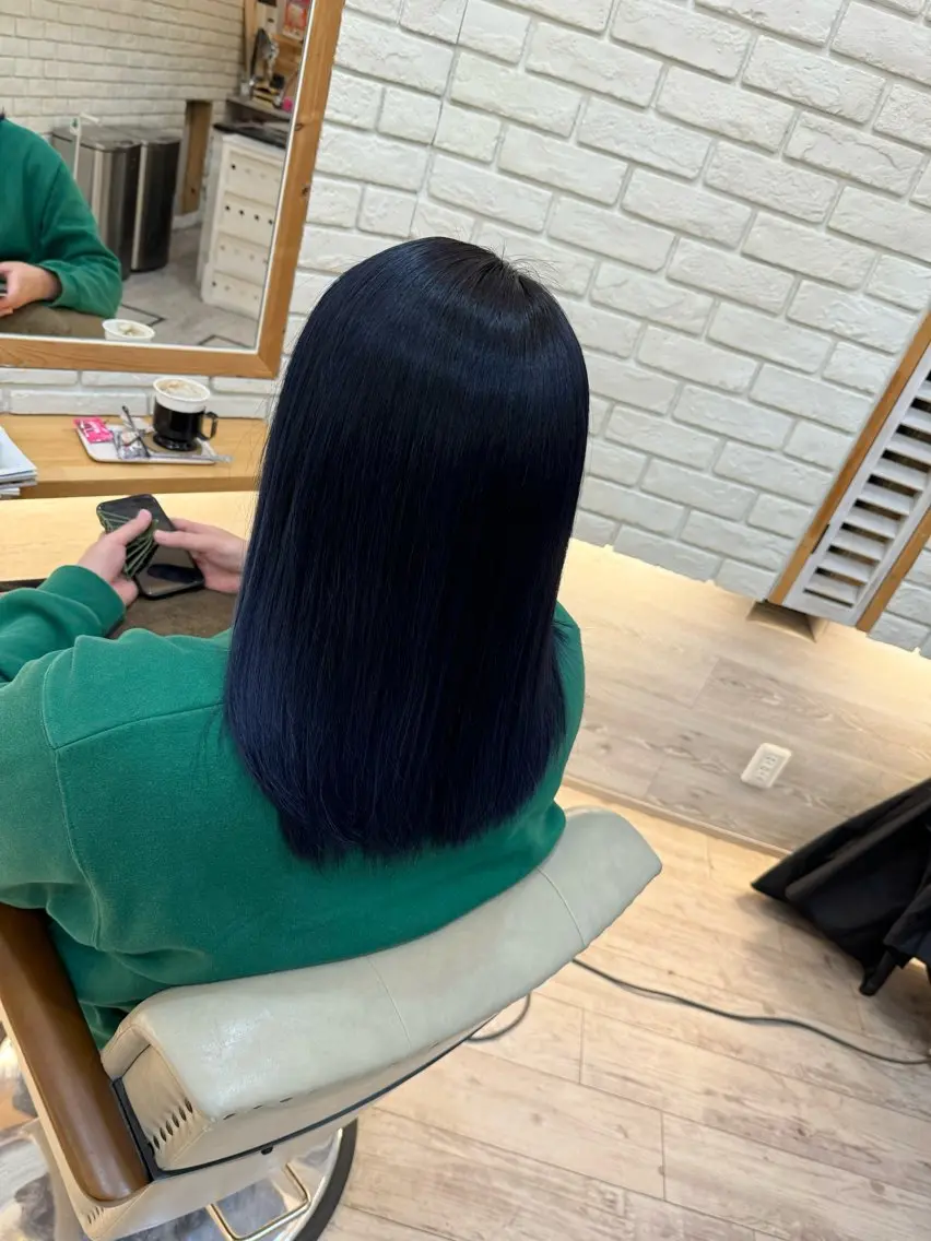 セミロング ヘアカラー 鈴木 妃帆未のヘアスタイル