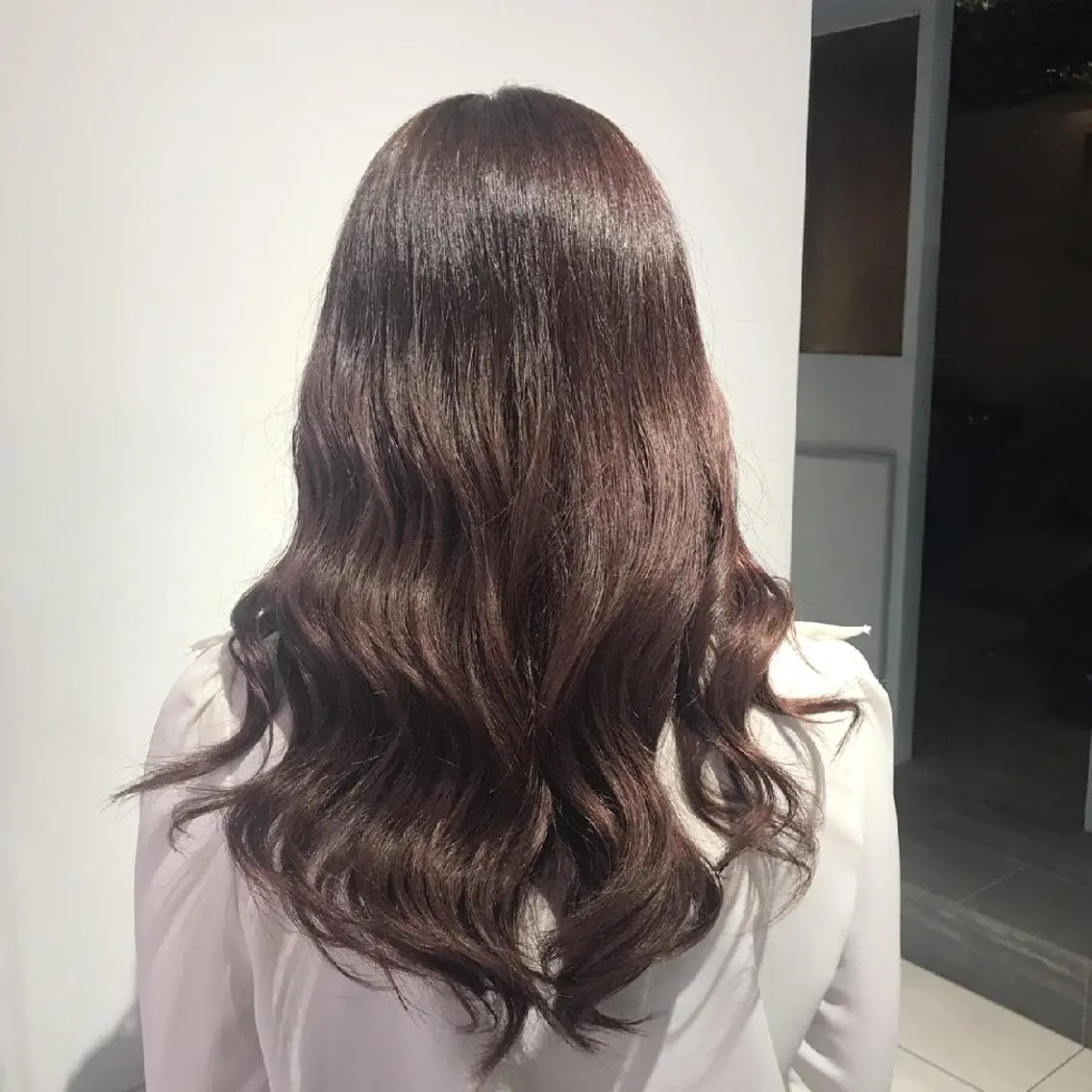 ロング カラー ヘアアレンジ ベージュカラー ピンクカラー ピンクベージュ カット ヘアカラー トリートメント Memoriese 表参道のヘアスタイル