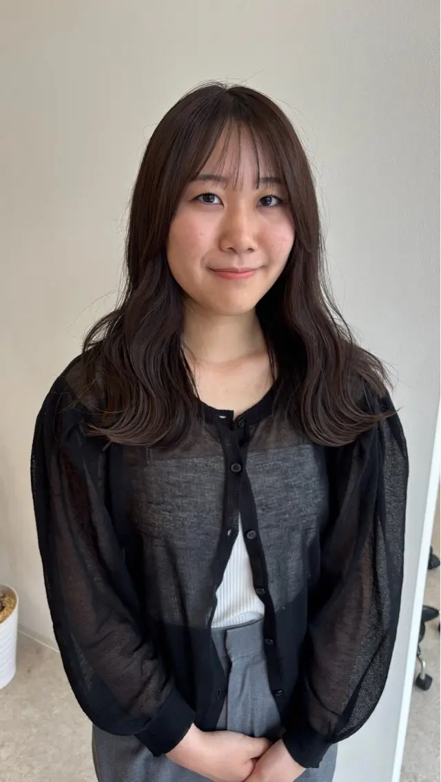 セミロング カラー カット ヘアカラー トリートメント 能勢 莉里花のヘアスタイル