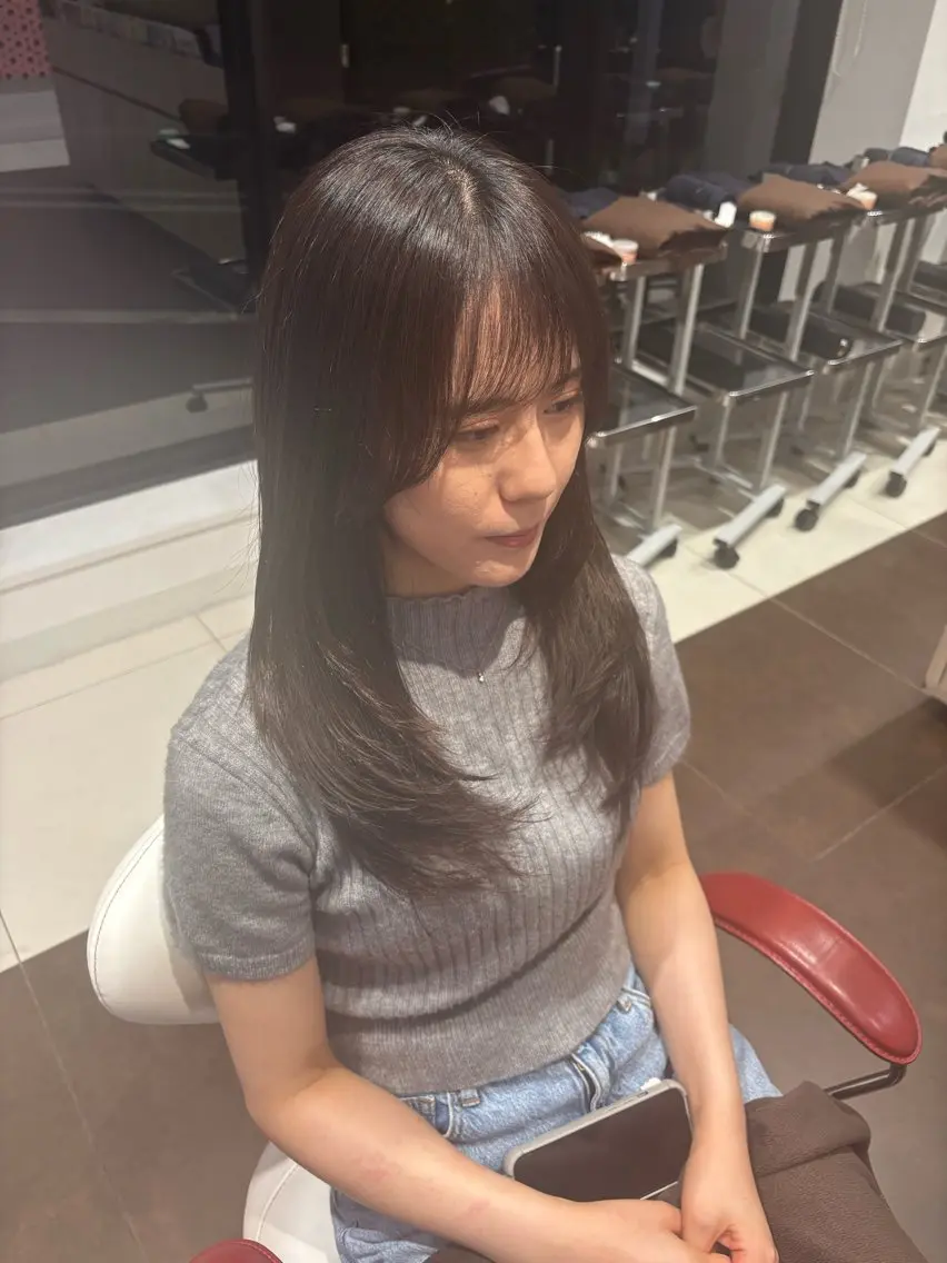 ロング 渡部 優衣のヘアスタイル