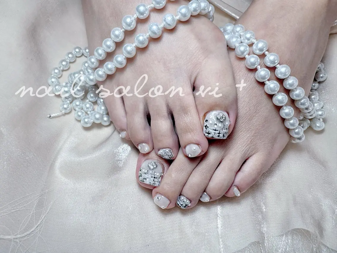 ネイル フットネイル ✨Nailsalon Vi+✨のネイルデザイン