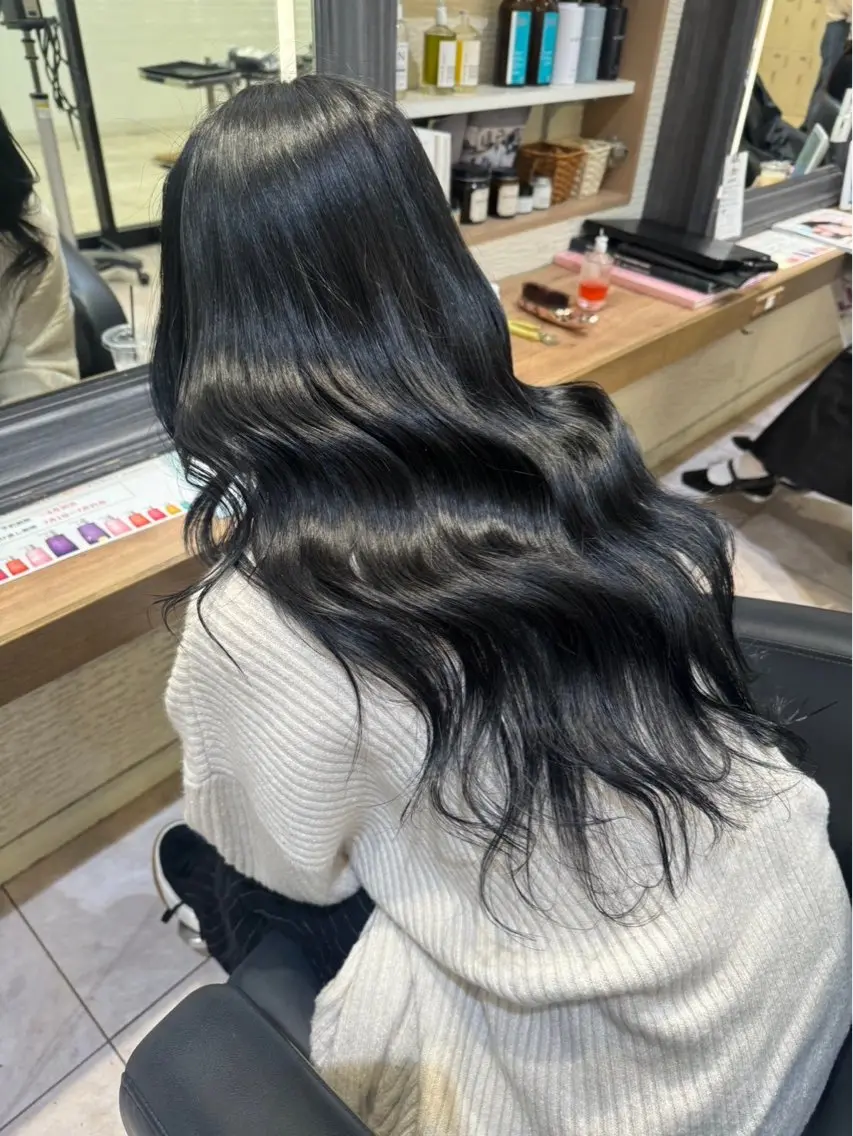 ロング カラー ヘアカラー 赤み消しカラー🌱 YUZUKI🫧のヘアスタイル