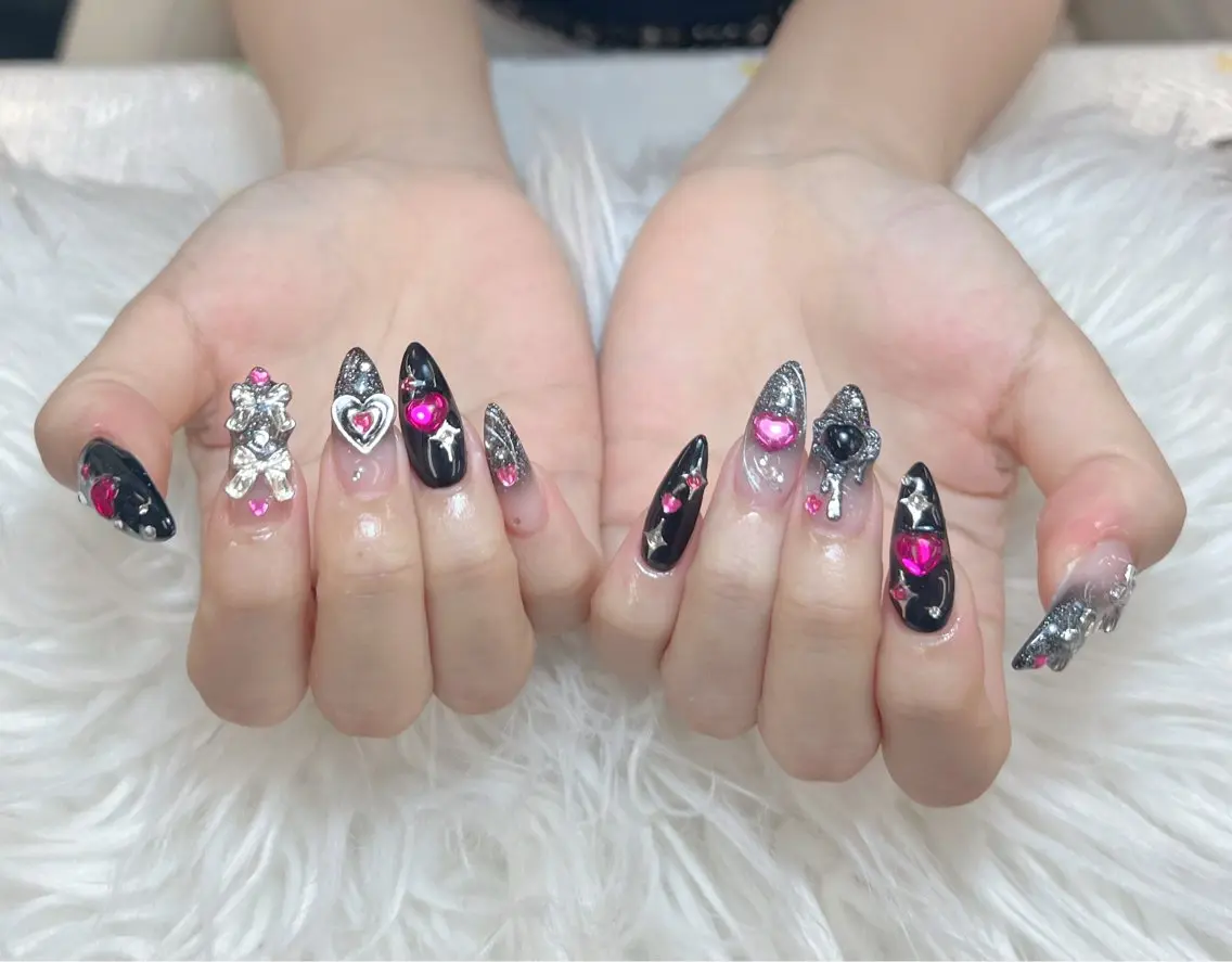 ネイル ハンドネイル ANH NAIL ゴテゴテ専門店💎のネイルデザイン