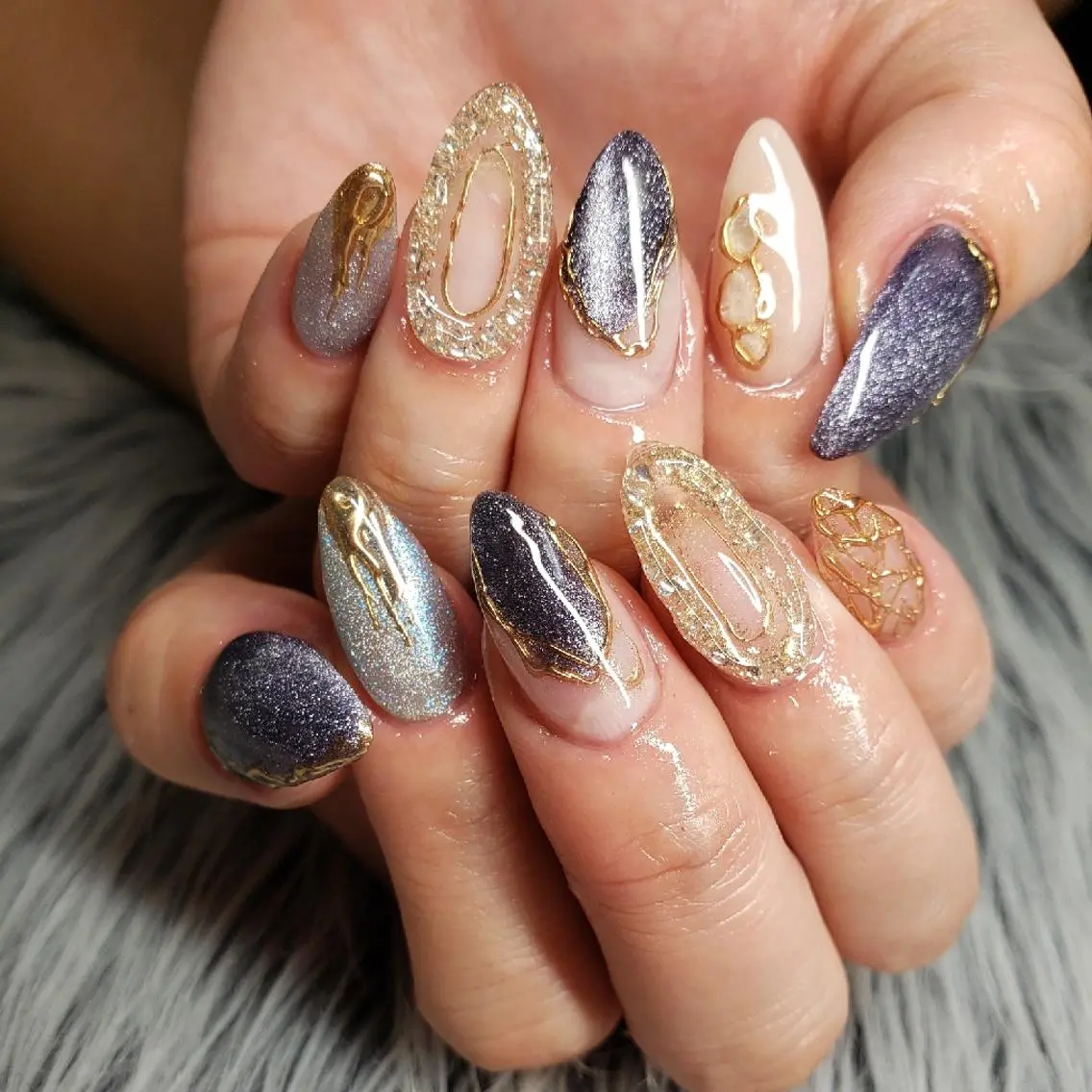 ネイル ゴールド マグネットネイル ミラーネイル ネイビー ニュアンスネイル Nail salon Coco【溝の口駅】のネイルデザイン