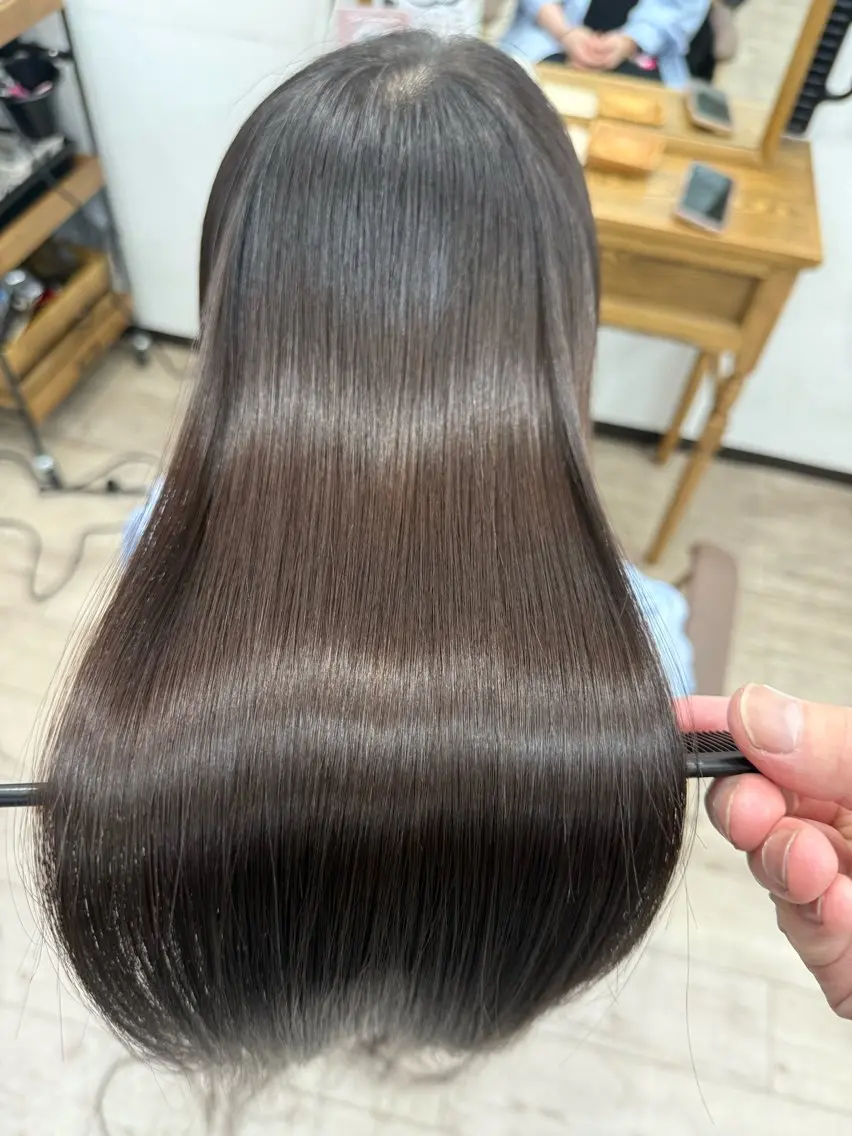 ロング カット ヘアカラー 縮毛矯正 トリートメント 髪質改善特化🔥縮毛 、美髪形成のプロ✂️のヘアスタイル