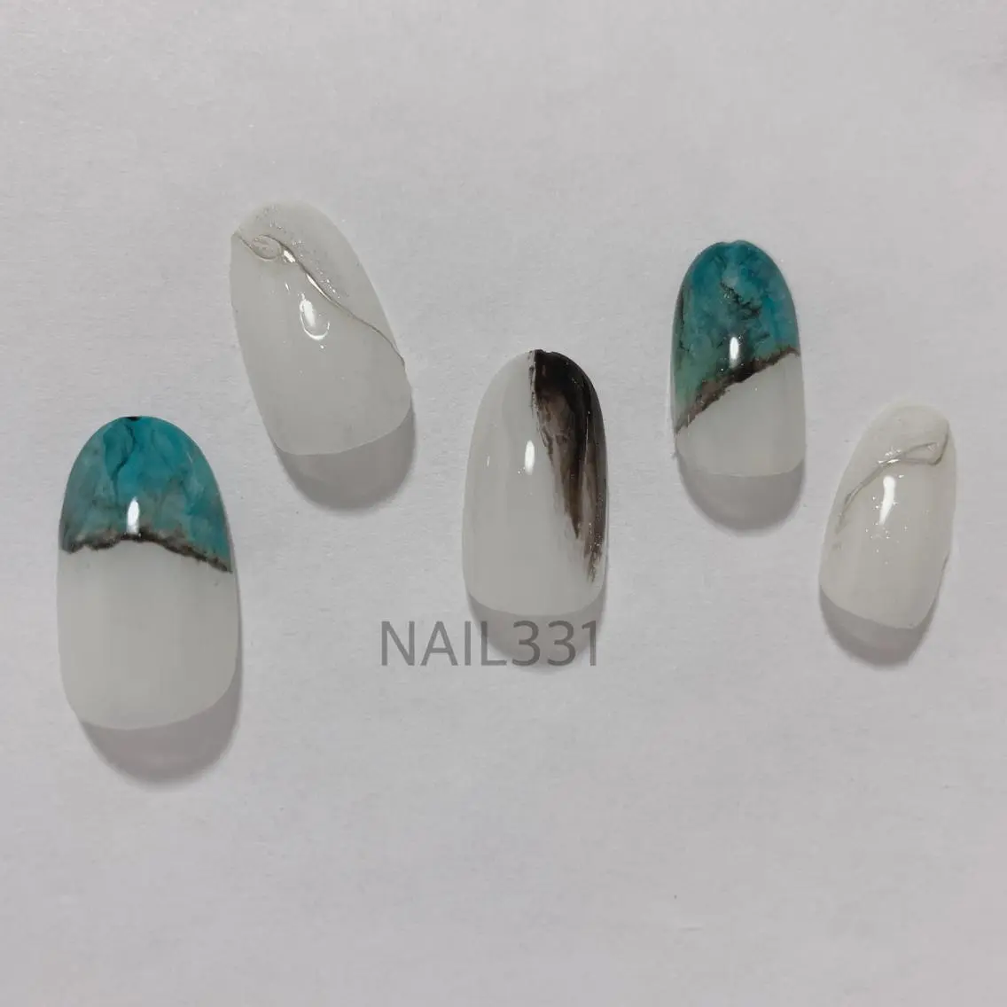 ネイル ニュアンスネイル Nail 331のネイルデザイン