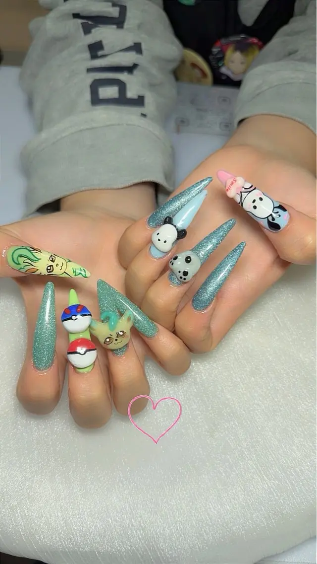 ネイル shoko🌙 Moonsのネイルデザイン