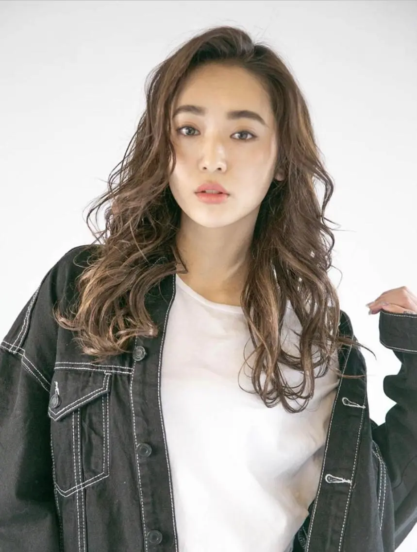 ⭐️似合わせカット+艶カラー+前処理トリートメント⭐️¥6000の写真