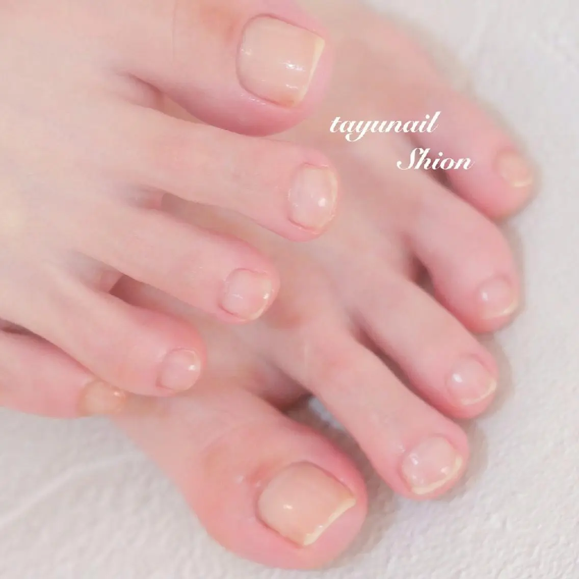 ネイル ブルー フットネイル ジェルネイル パラジェル 夏ネイル ネイルサロン 【たゆnail】のネイルデザイン