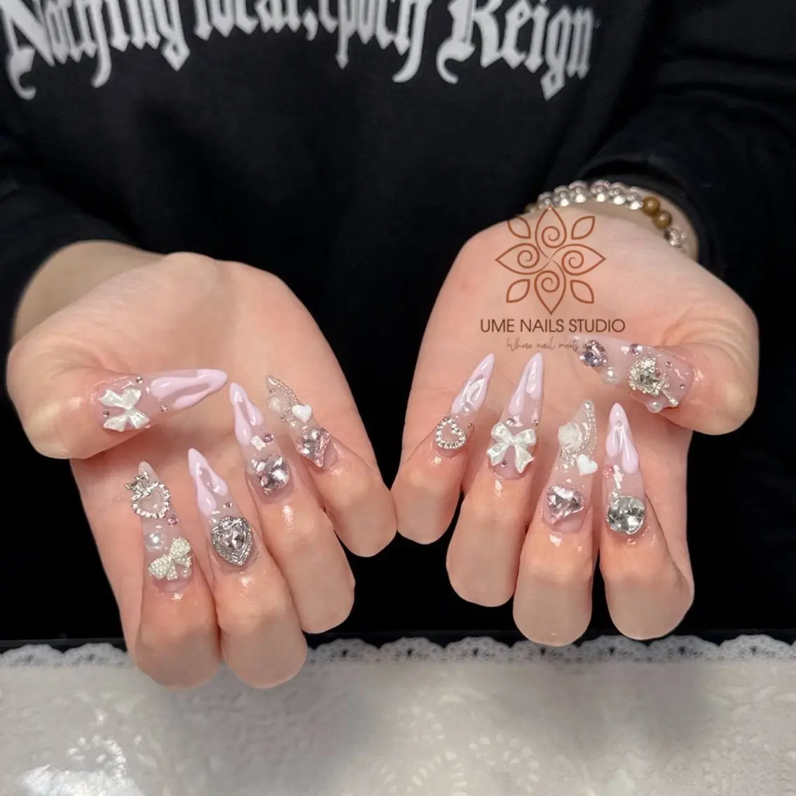 ネイル チークネイル クリアネイル ガーリー キラキラネイル 韓国ネイル Ume Nail Studioのネイルデザイン