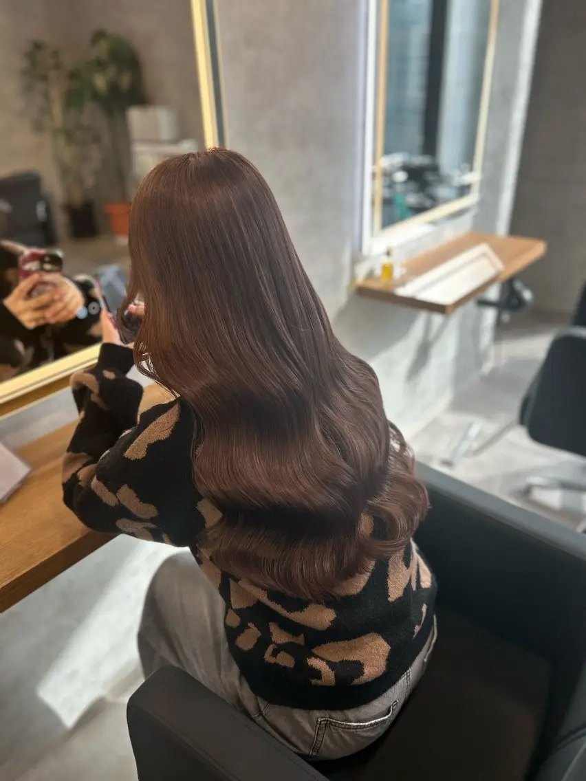 セミロング カラー カット ヘアカラー ブリーチなしの達人 🌈KAITOのヘアスタイル