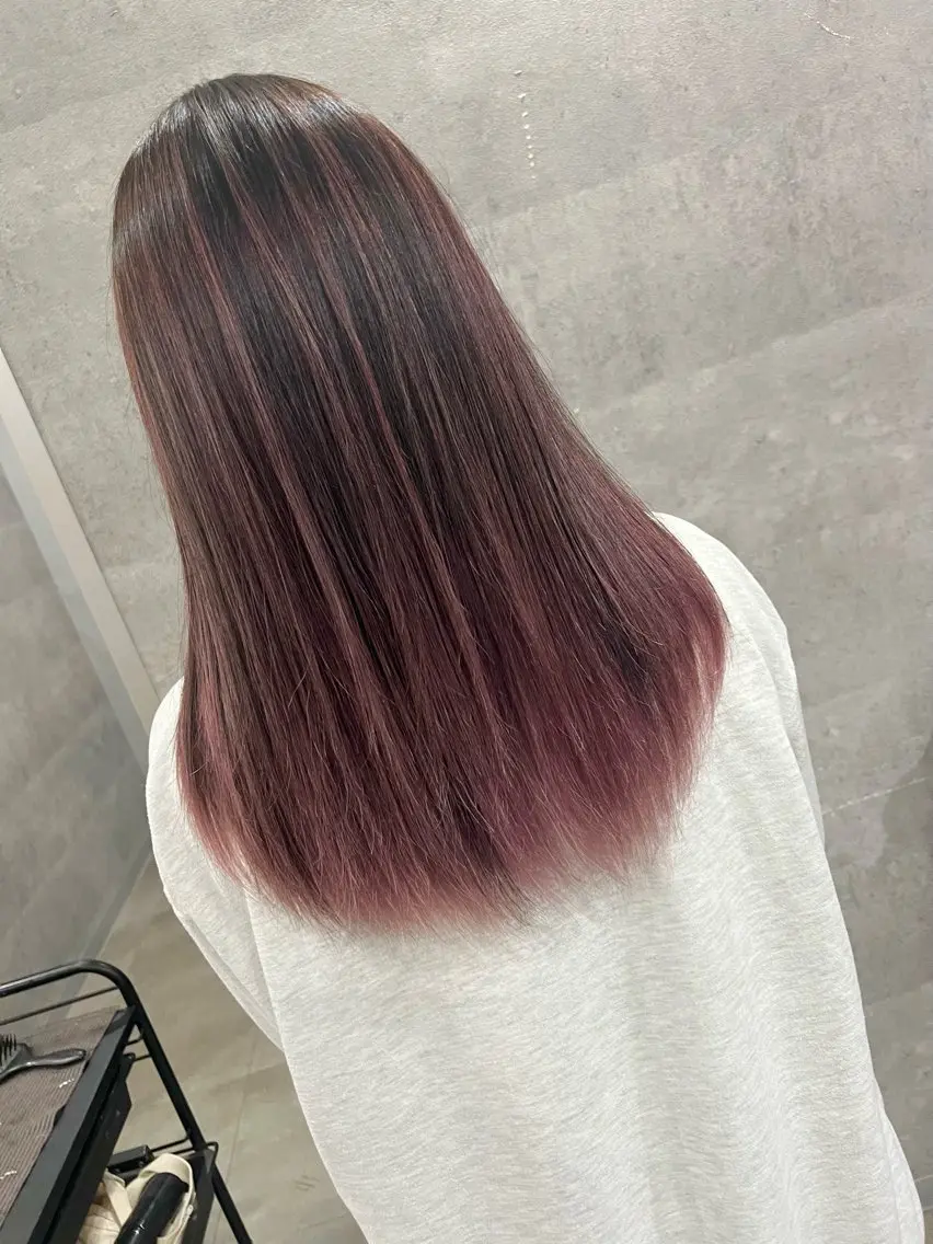 ロング カラー バレイヤージュ グラデーションカラー ピンクカラー レイヤーカット 寺嶋 貴大のヘアスタイル