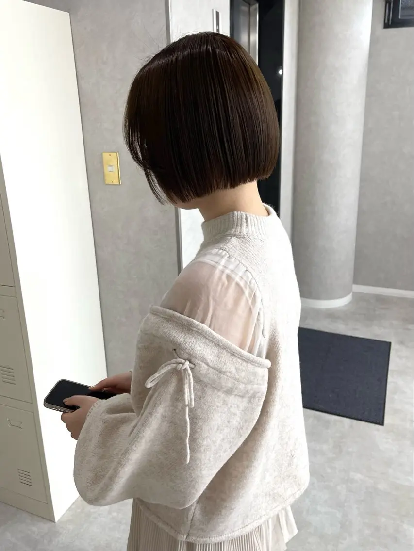 ショート カラー ボブ カット ヘアカラー 盛れる顔まわり✨🎀 レイヤー別所好葉のヘアスタイル