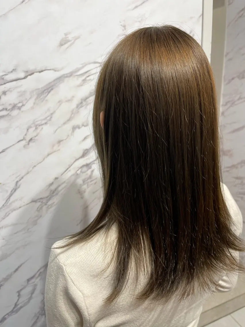 セミロング カット ヘアカラー トリートメント 西野 蓮のヘアスタイル