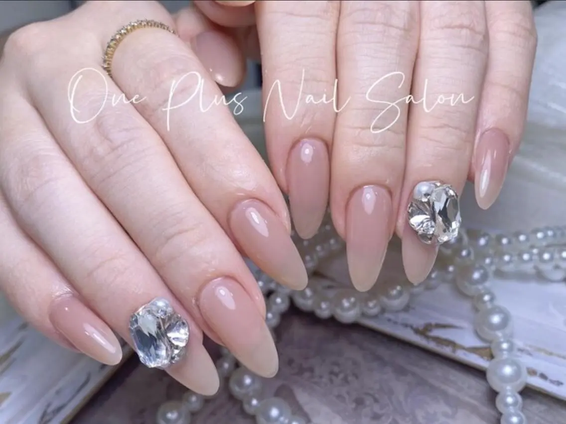 ネイル One Plus Nail Salonのネイルデザイン