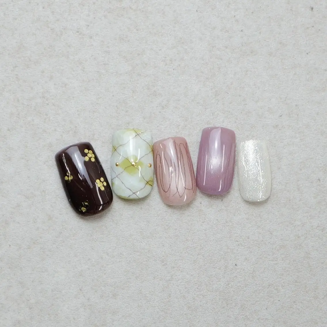 ネイル Y Harunaのネイルデザイン