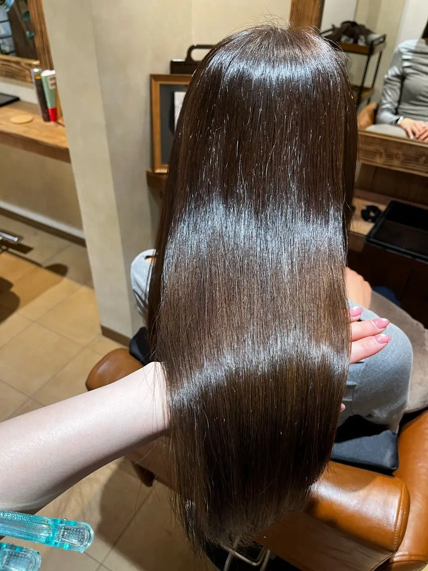 セミロング カット ヘアカラー end roll りんのヘアスタイル