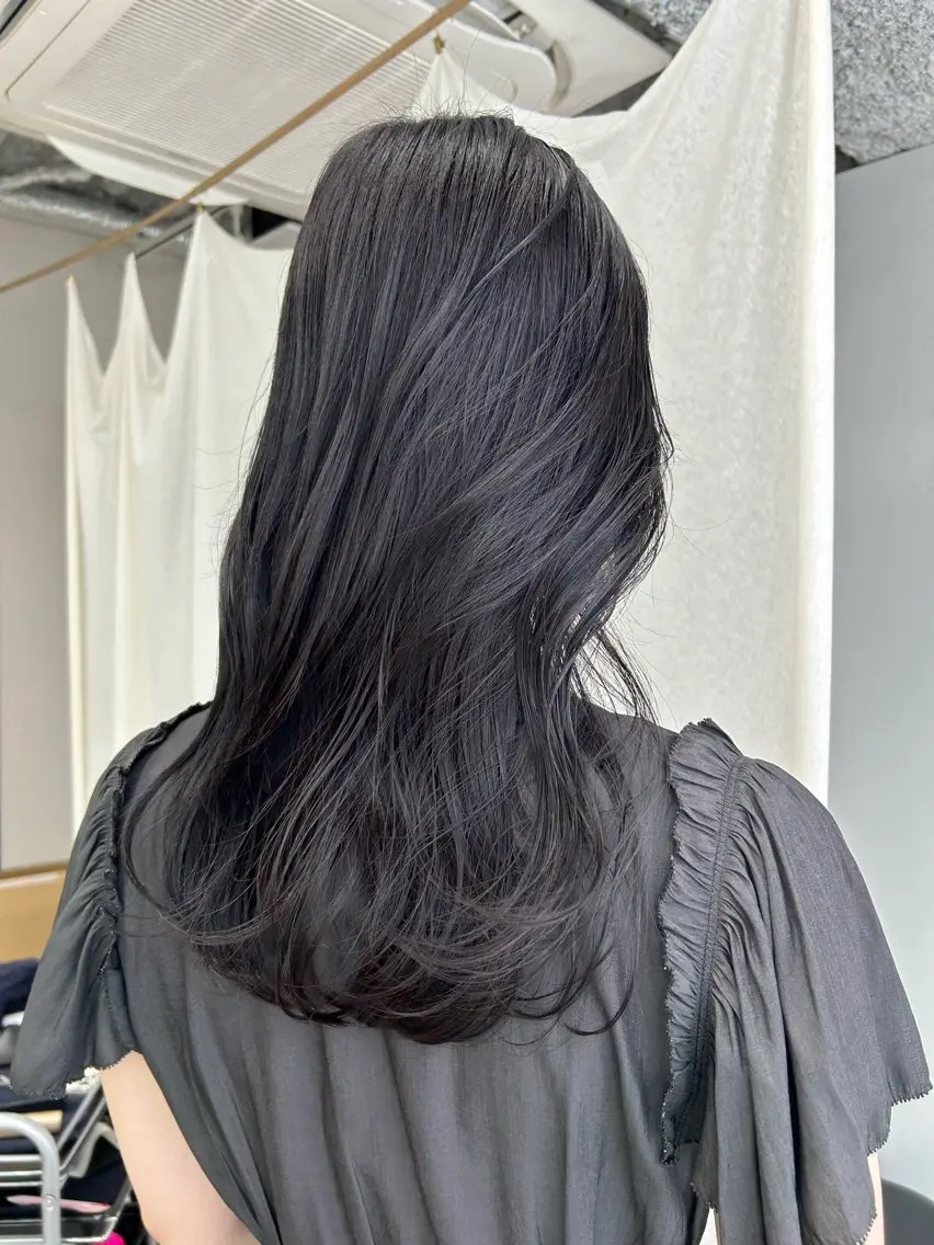 ロング カラー AKO .のヘアスタイル