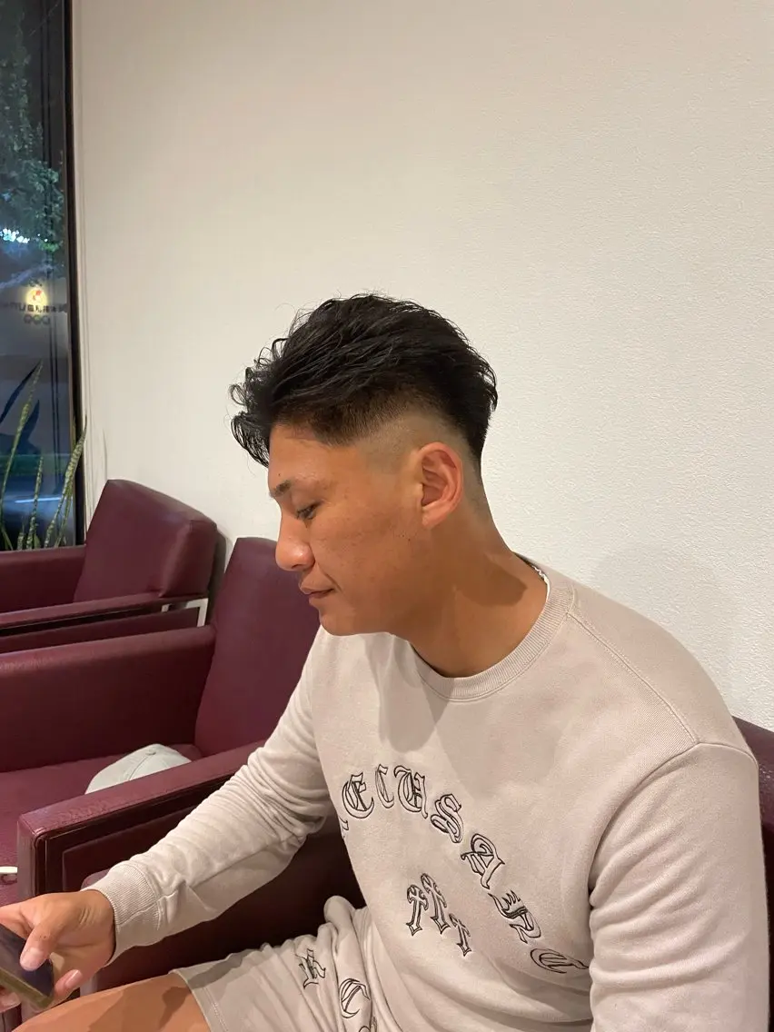 メンズ フェードカット ラローサ ヨシオのヘアスタイル