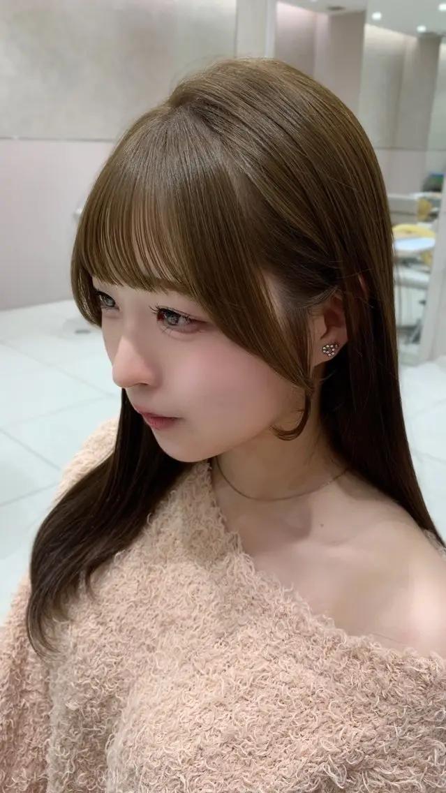 セミロング カラー ヘアアレンジ カット ヘアカラー トリートメント レイヤーカット/ 小塩 萌々香のヘアスタイル