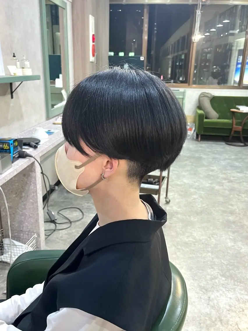 ショート カラー ブリーチ ヘアカラー ayane ito / HAWNDのヘアスタイル