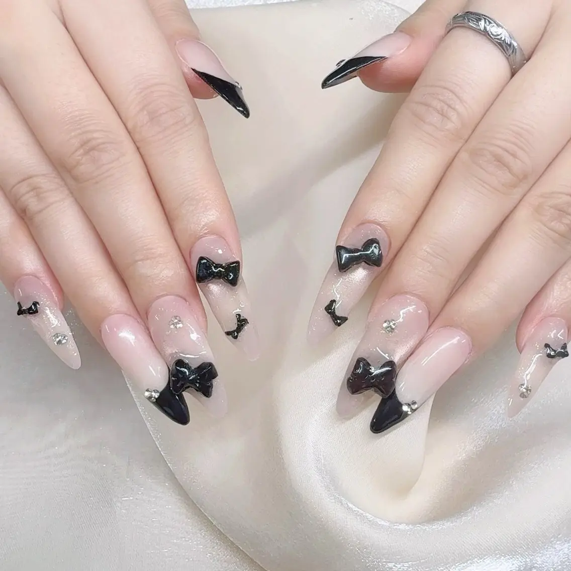 メンズ ネイル メンズ韓国風 アートネイル オーロラネイル ガーリー キラキラネイル ハンドネイル Nail salon 木にいるのネイルデザイン