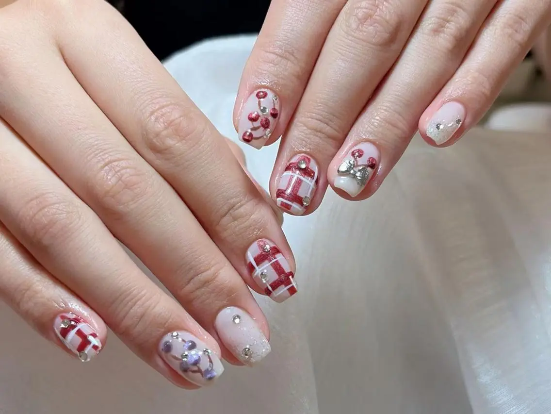 ネイル 長さ出し フットネイル フレンチネイル ジェルネイル ガーリー ハンドネイル ハンドケア Hana Bloom Nail💗YUIのネイルデザイン