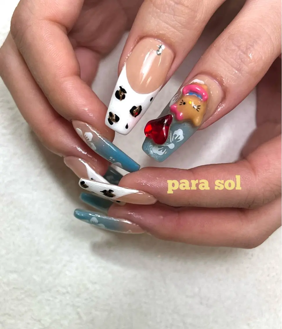 ネイル グラデーション キラキラネイル ラメ(グリッター) ラメグラデーション 夏ネイル Para Sol nail　Maoのネイルデザイン