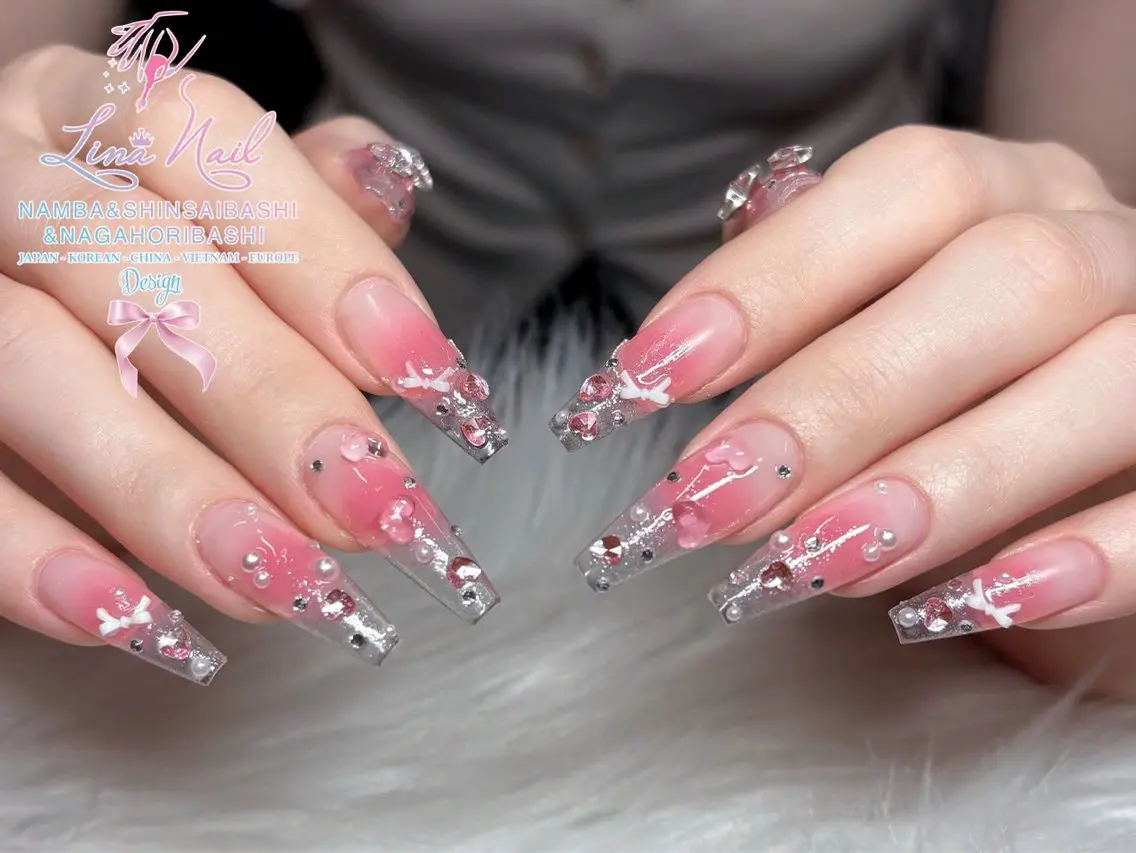 セミロング ハンドネイル Linanail Nambaのネイルデザイン
