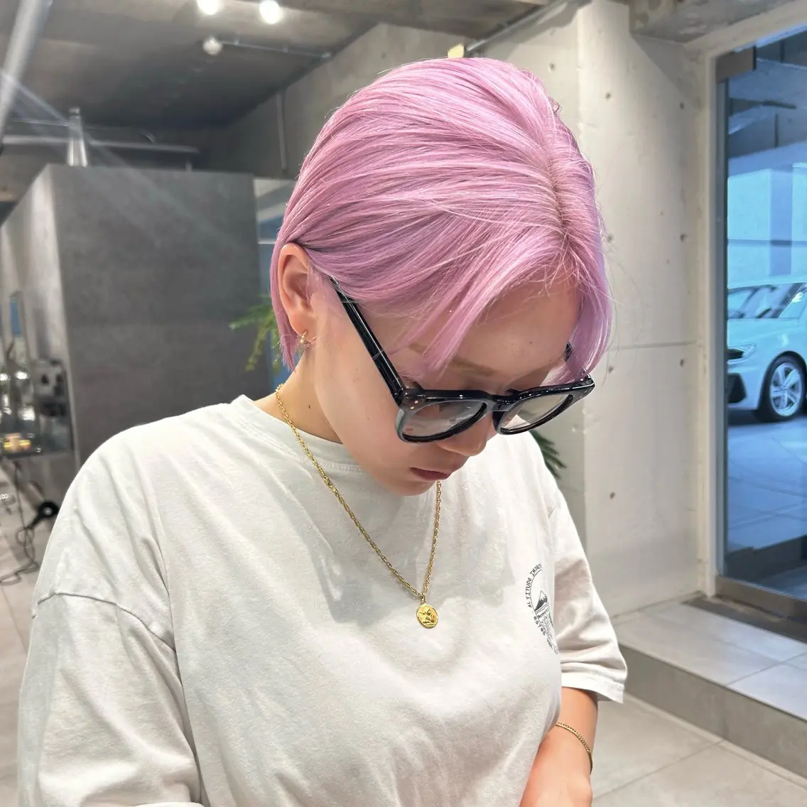 ショート カラー ブリーチ ケアブリーチ ハイトーンカラー ラベンダーカラー ピンクカラー 渋谷ハイトーン pi-(ぴー)のヘアスタイル