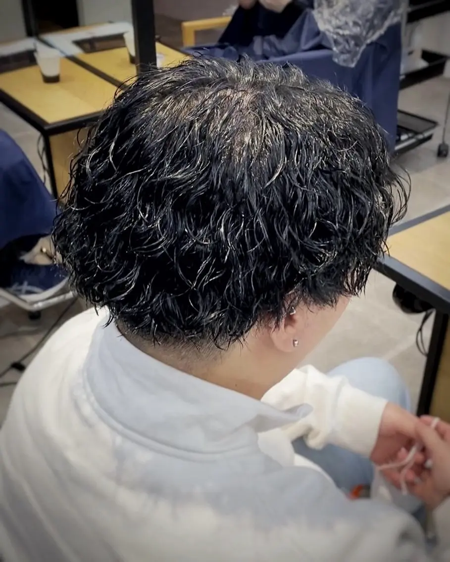 ショート パーマ メンズ カット ヘッドスパ RUI⚪️艶髪 ⚪️髪質改善のヘアスタイル