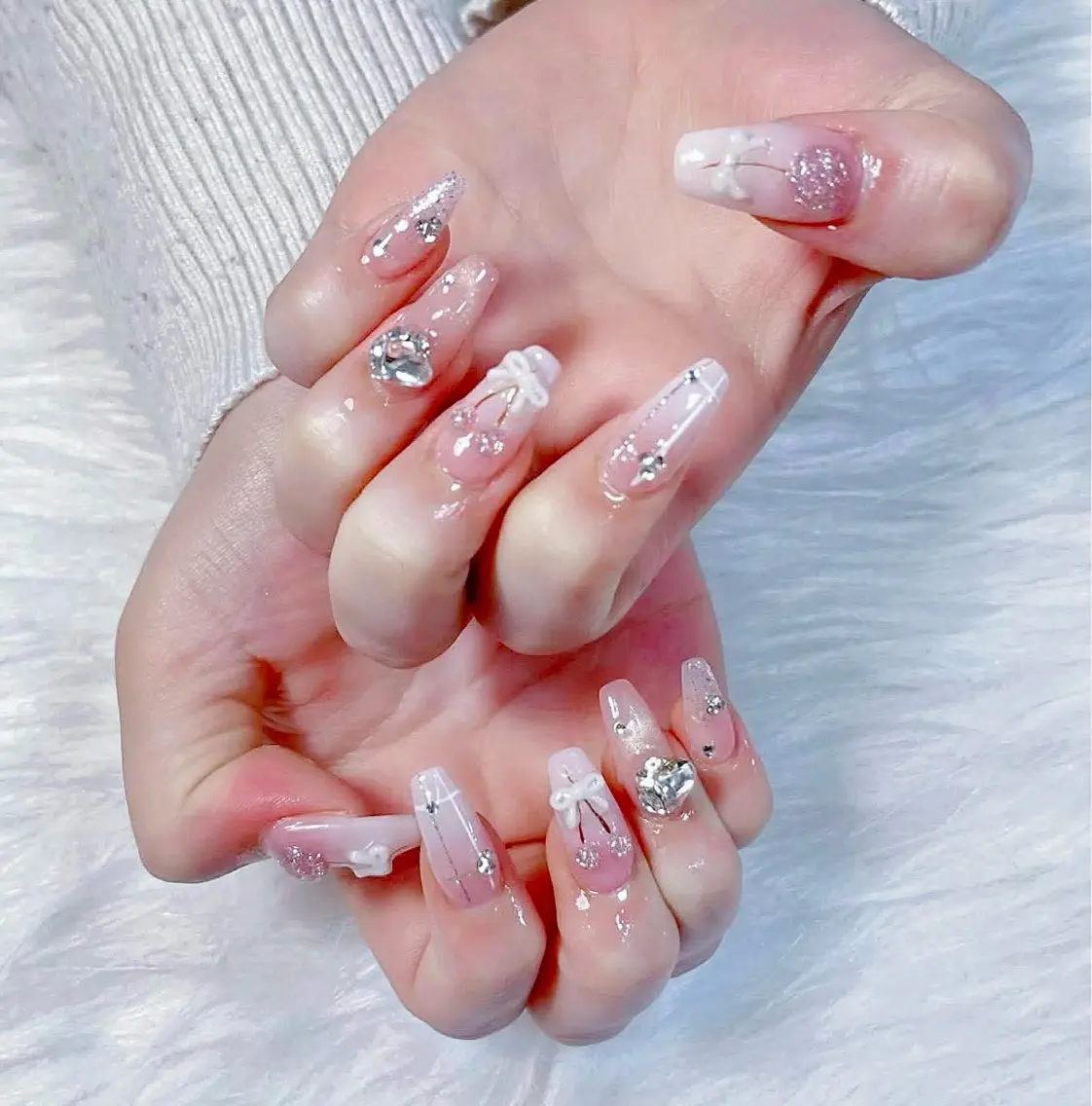 ネイル Hin Hana Nailのネイルデザイン