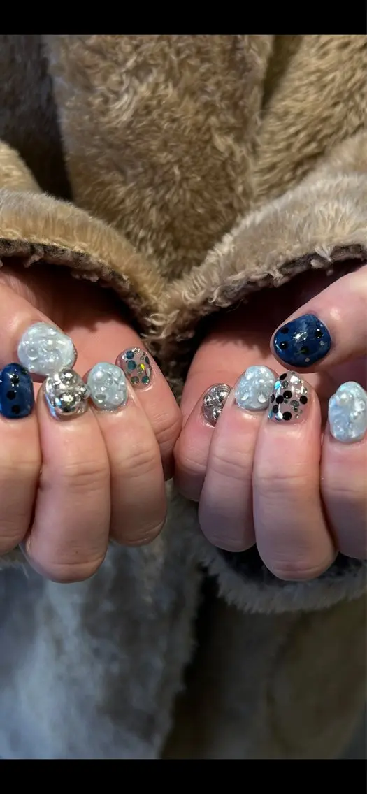 ネイル キラキラネイル ハンドネイル ハンドケア mira☼ 𐦍 ☼ nailのネイルデザイン