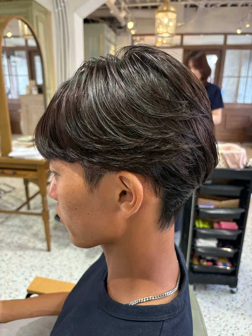 ショート パーマ メンズ フェザーパーマ メンズパーマ カット パーマ 中澤 衿葉のヘアスタイル