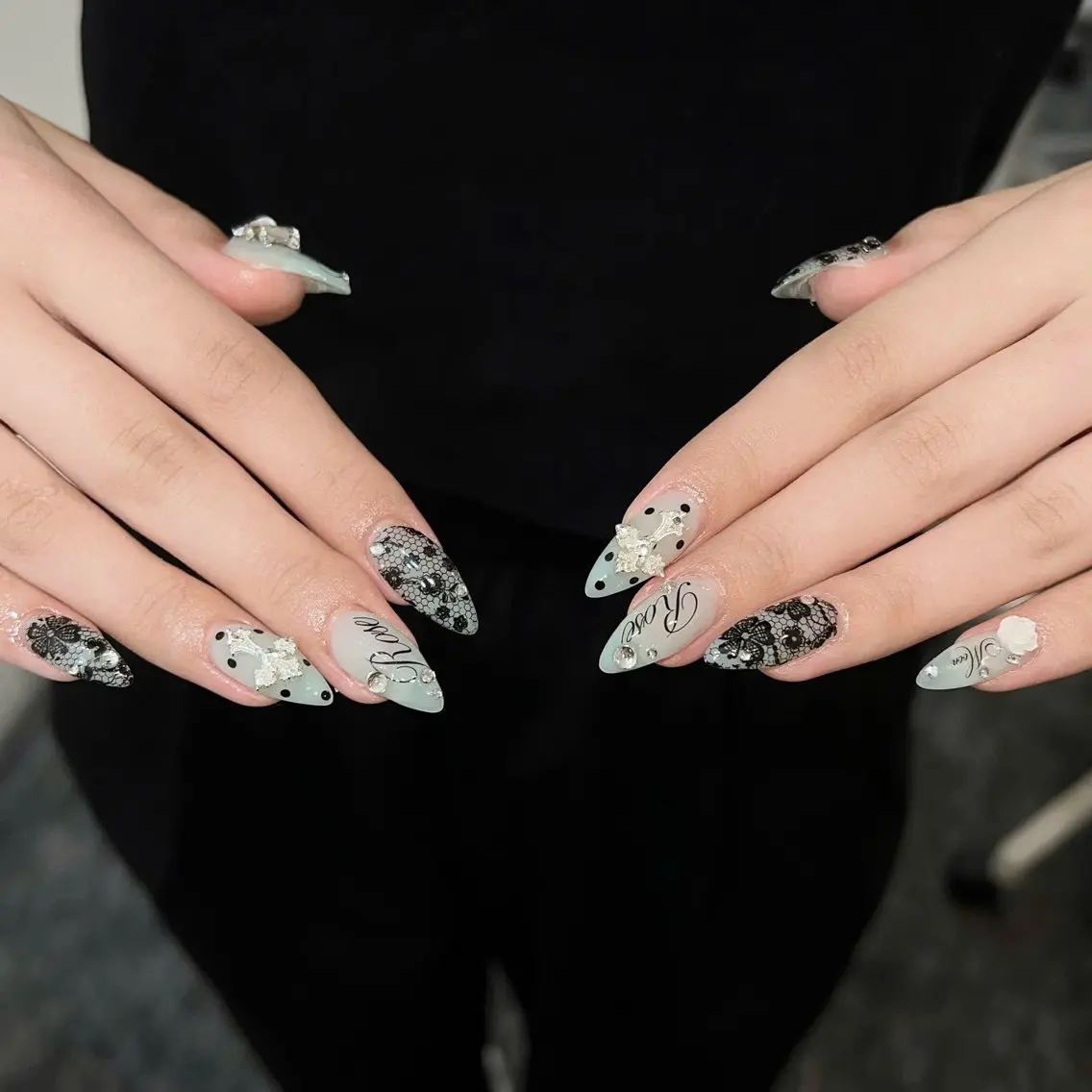 ネイル アートネイル オーロラネイル フレンチネイル ジェルネイル グラデーション ハンドネイル Sora nail 長さ出し専門店のネイルデザイン