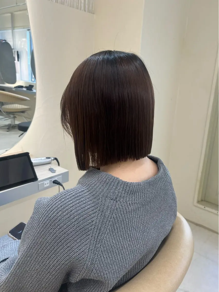 ミディアム 切りっぱなしボブ ボブ カット トリートメント 切りっぱなしボブ/ 艶カラー/綾莉のヘアスタイル